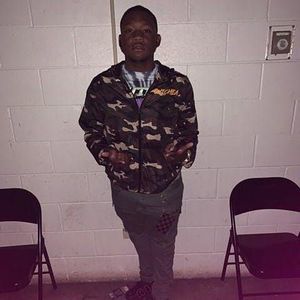 Meet your Posher, Theron